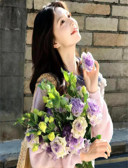 亚洲美女视频高清在线看_银发知播_草莓视频免费无限次数